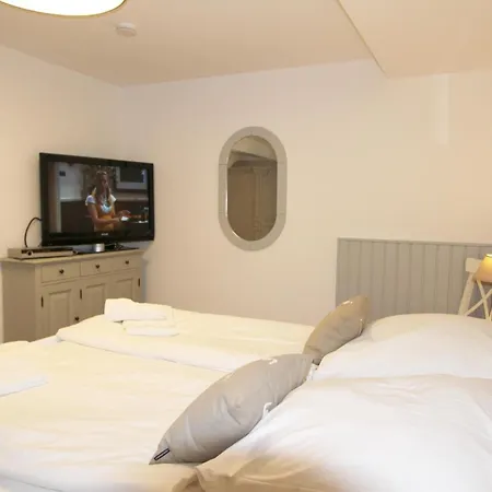 Frisia - Mittelweg 13, App G Apartment Wenningstedt-Braderup